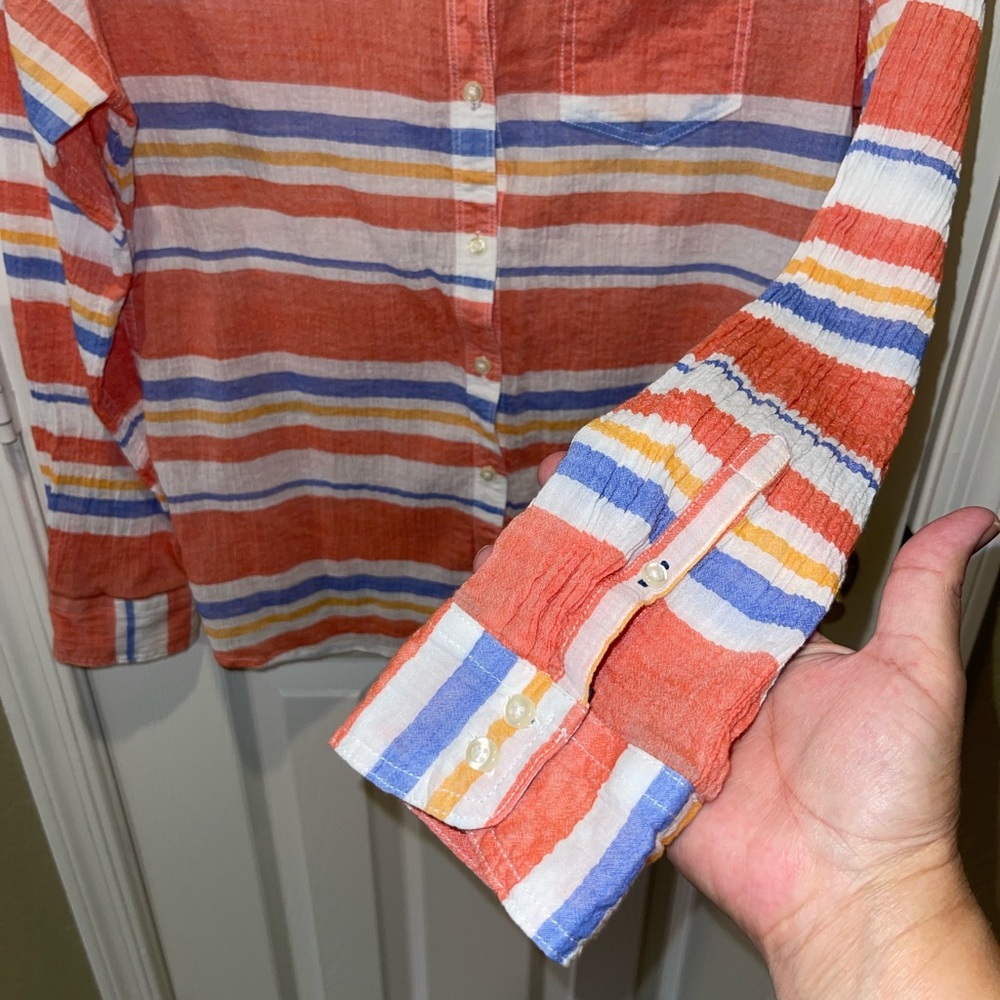 Women’s Long sleeve button down - Picture 4 of 4